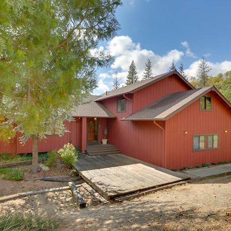 Pet-Friendly Escape With Game Room And Fire Pit! North Fork Exteriör bild