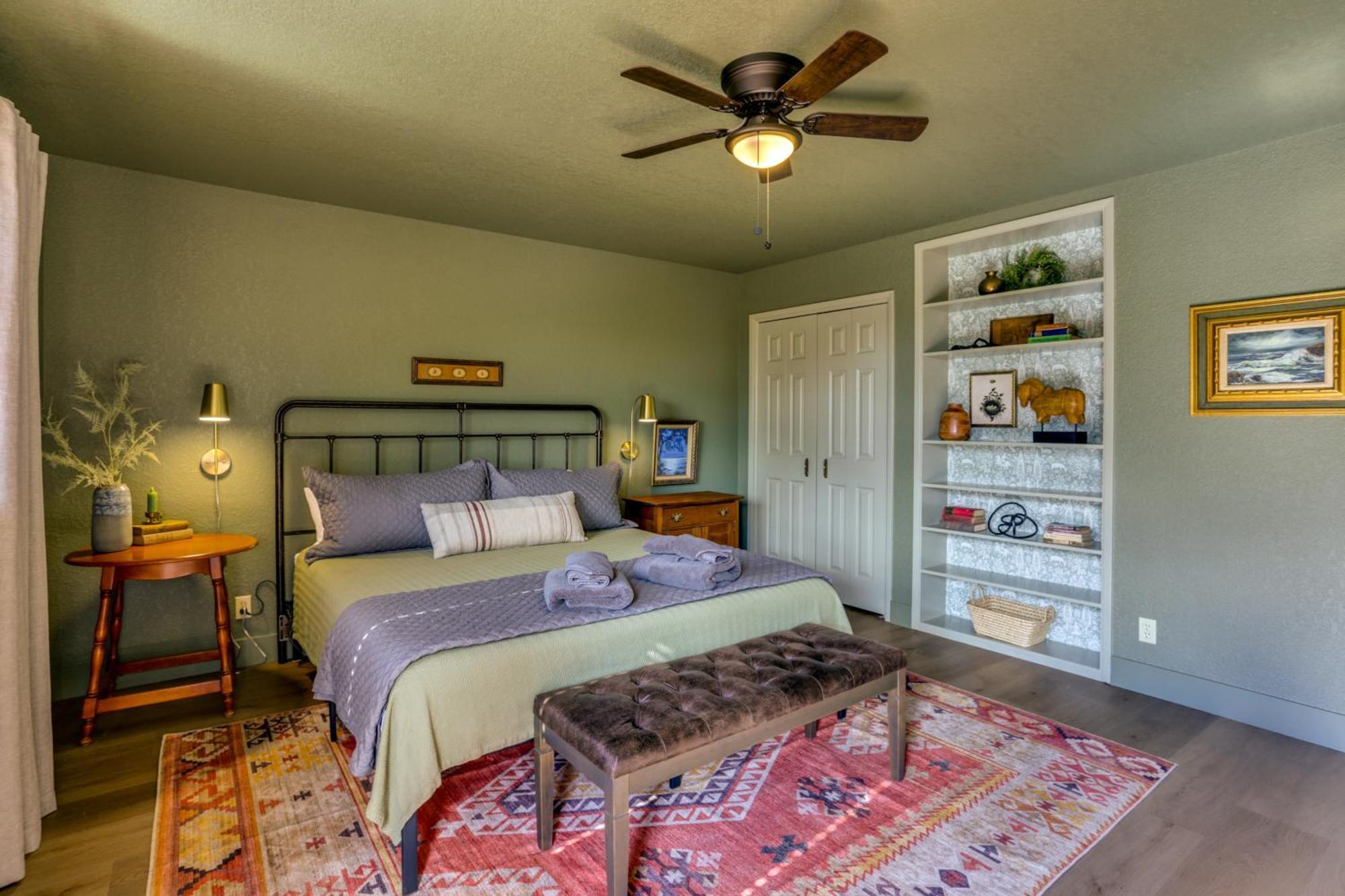 Pet-Friendly Escape With Game Room And Fire Pit! North Fork Exteriör bild