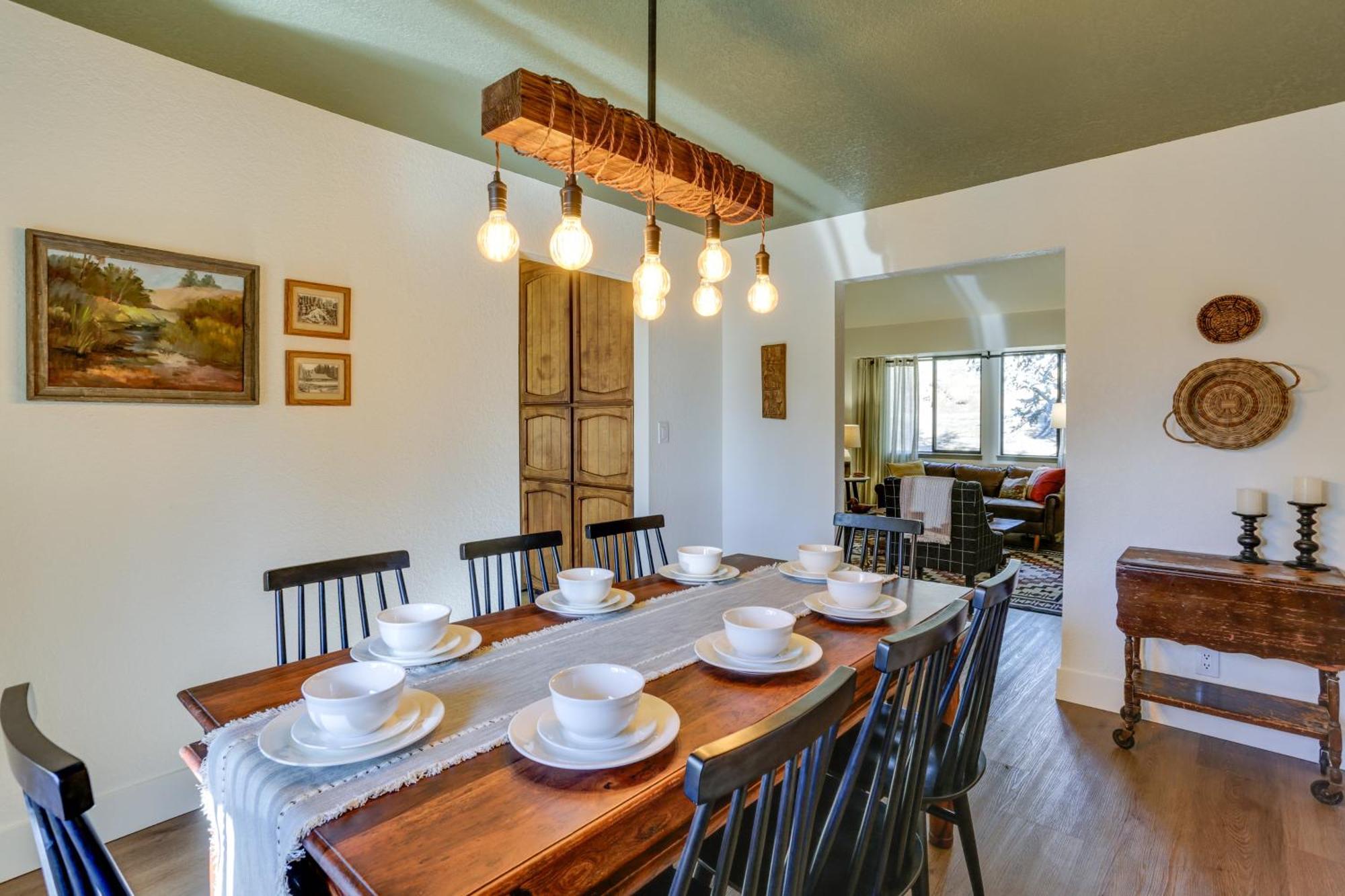 Pet-Friendly Escape With Game Room And Fire Pit! North Fork Exteriör bild
