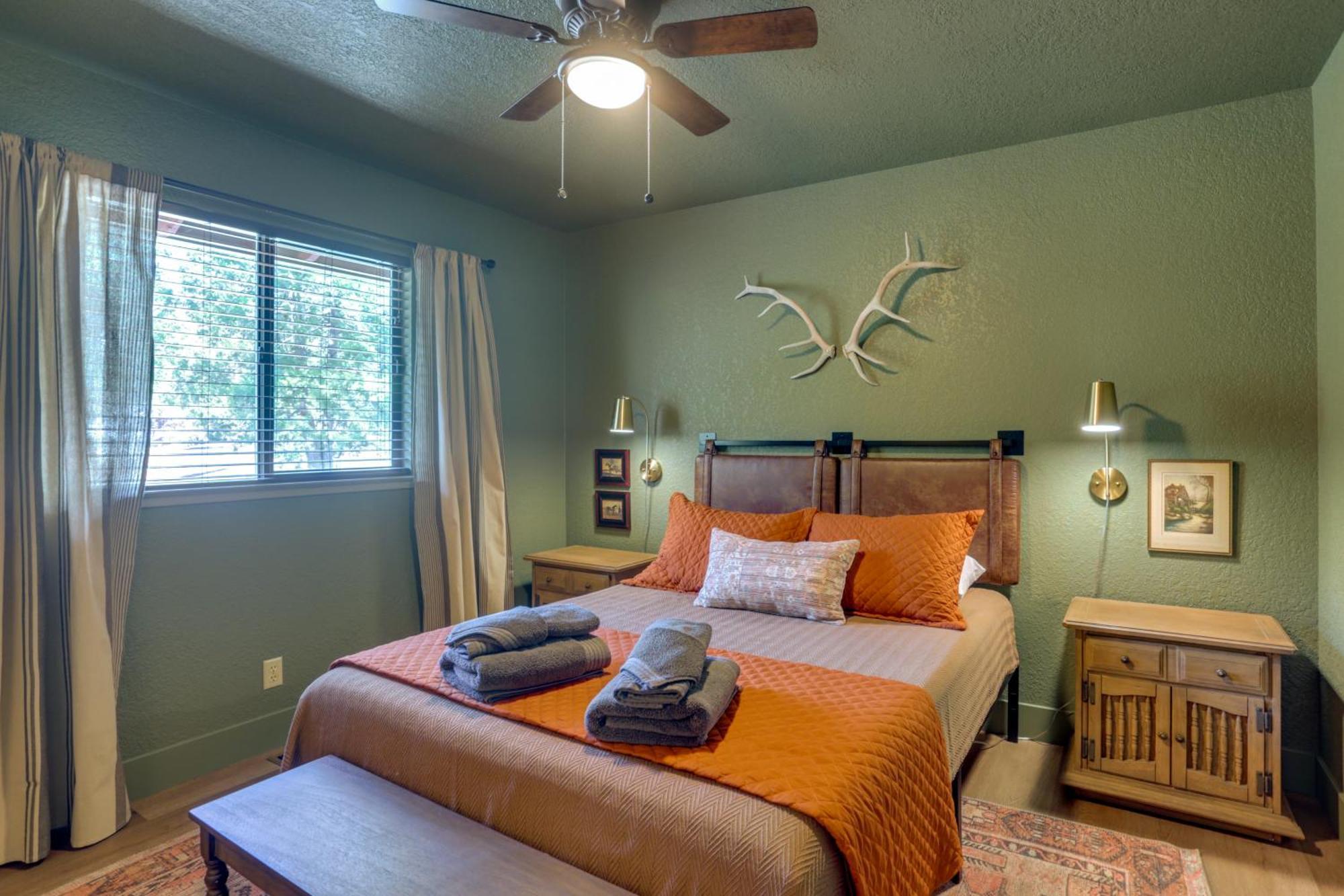 Pet-Friendly Escape With Game Room And Fire Pit! North Fork Exteriör bild
