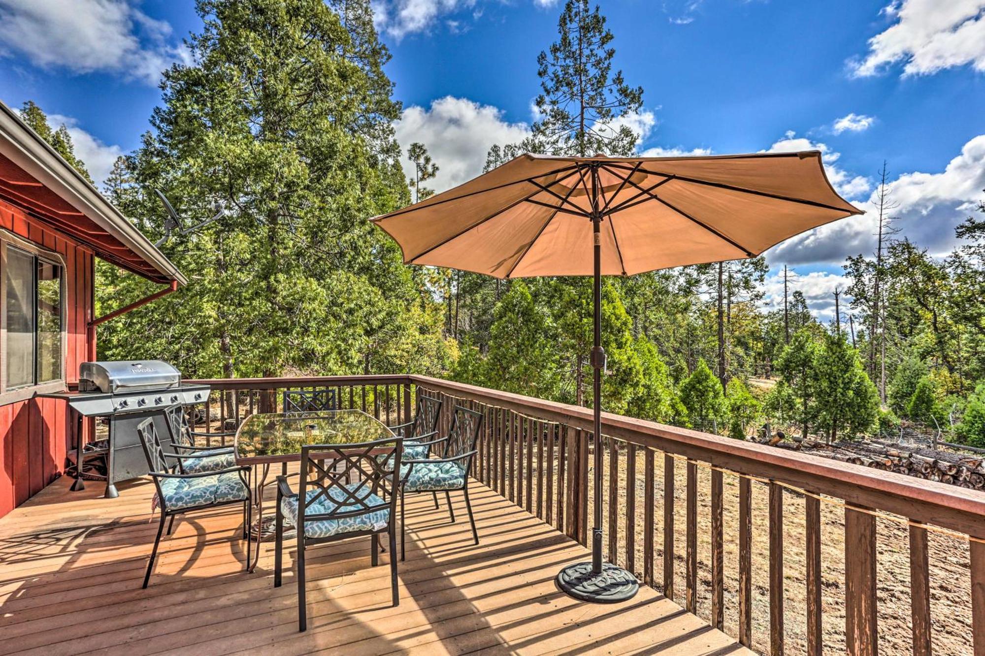 Pet-Friendly Escape With Game Room And Fire Pit! North Fork Exteriör bild