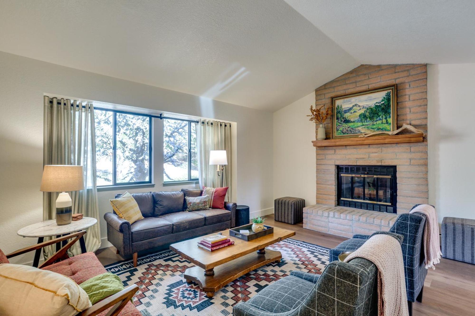 Pet-Friendly Escape With Game Room And Fire Pit! North Fork Exteriör bild